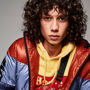 Ποιος είπε ότι το color blocking είναι καλοκαιρινό σπορ