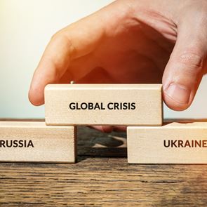 Πώς ο πόλεμος στην Ουκρανία επηρέασε την παγκόσμια οικονομία