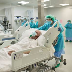 Κορονοϊός: Ρεκόρ κρουσμάτων για το 2021 με 2.702 νέες μολύνσεις