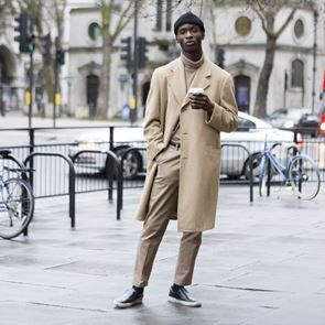 Ντυνόμαστε στα khakis