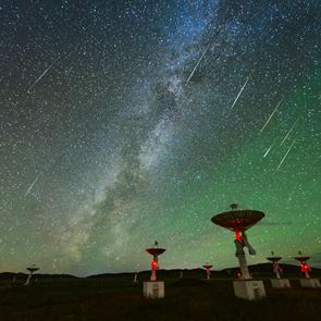 Ανακαλύφθηκε ένα ασυνήθιστο αστρικό σύστημα με έξι ήλιους και έξι εκλείψεις