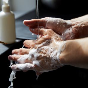 Η χρονική διάρκεια μεταδοτικότητας του SARS-CoV-2