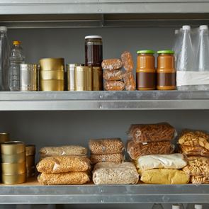 Σχέδιο ετοιμότητας απέναντι σε κρίσεις ανακοίνωσε η ΕΕ-αποθήκευση τροφίμων, νερού, φαρμάκων