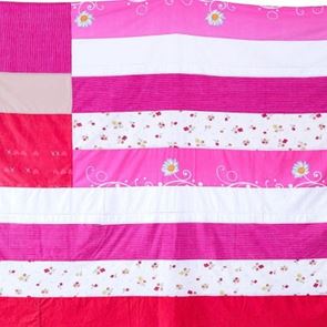 Αποσύρεται η ροζ ελληνική σημαία από το προξενείο της Νέας Υόρκης με εντολή Γεραπετρίτη