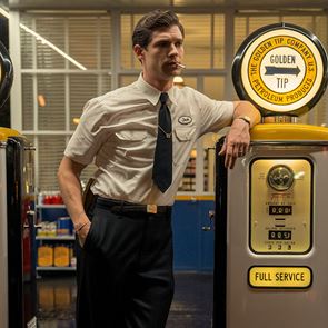 5 φετινές σειρές του Netflix για να δεις στις &lt;em>διακοπές&lt;/em>