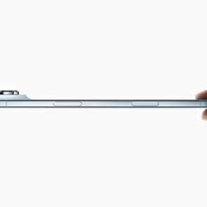 Η Apple αποκάλυψε τα <em>iPhone</em> 17 -Πόσο λεπτό είναι το <em>iPhone</em> Air, όλα όσα θέλετε να μάθετε
