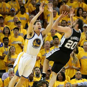 Βαθιά υπόκλιση στον Manu Ginobili που σταματά το μπάσκετ