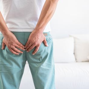 Ενδοσκοπική θεραπεία κύστης κόκκυγα με laser: Η τεχνική που άλλαξε τα δεδομένα