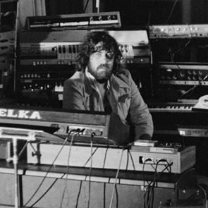 O Vangelis κατέκτησε τον Παράδεισο με τα πλήκτρα