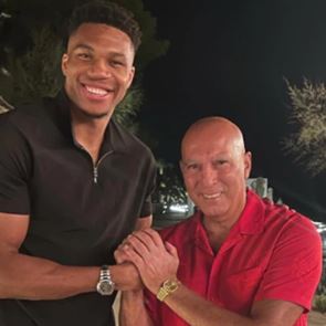 Γιάννης Αντετοκούνμπο &amp; Νίκος Γκάλης: Μία εικόνα, δύο μύθοι