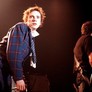 Ο Danny Boyle ετοιμάζει σειρά για τον κιθαρίστα των Sex Pistols