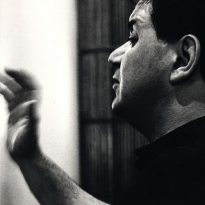 Ο Μάνος Χατζιδάκις τα είχε πει όλα για το νεοναζισμό