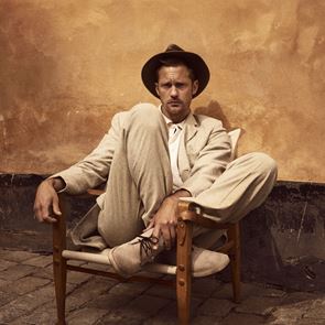 Ο οδηγός του Alexander Skarsgård για τις μπότες της σεζόν