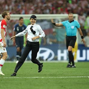 Στη φυλακή τα μέλη των Pussy Riot που εισέβαλαν στον τελικό του Μουντιάλ