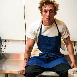 Χτίζοντας κορμί όπως του Jeremy Allen White από το The Bear