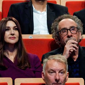 Η Monica Bellucci αποθέωσε τον Tim Burton