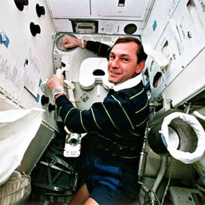 20 χιλ. δολάρια δίνει η NASA για τις καλύτερες διαστημικές τουαλέτες