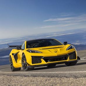 H νέα Corvette ZR1 είναι ένα τέρας 1.079 ίππων