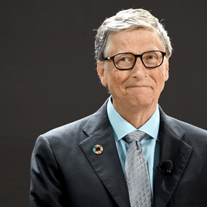 Γιατί ο Bill Gates πρωταγωνιστεί σε τόσες θεωρίες συνωμοσίας