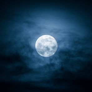 Τι είναι το &#39;μαύρο φεγγάρι&#39;; Το σπάνιο φαινόμενο που θα δούμε στις 23 Αυγούστου