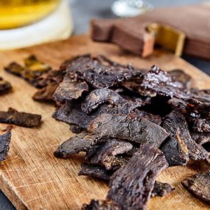 Το jerky ελαφιού είναι κάτι που πρέπει να δοκιμάσεις τουλάχιστον μια φορά στη ζωή σου