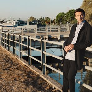 THE BOSTONIANS FW’25: Ανακαλώντας το στυλ των 90s &amp; 00s, με μια νέα, σύγχρονη ματιά