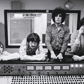 5 τραγούδια που αποδεικνύουν τη μουσική ιδιοφυία του Syd Barrett