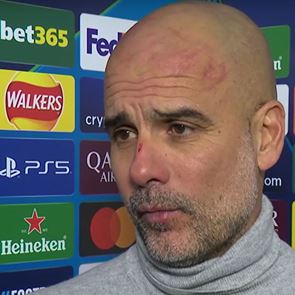 Ο Guardiola εμφανίστηκε με πληγές στο πρόσωπο-τι έχει συμβεί