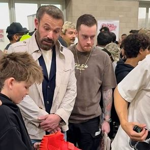 Ο γιος του Ben Affleck τού ζήτησε sneakers αξίας 6.000 δολαρίων – Δείτε τι απάντησε