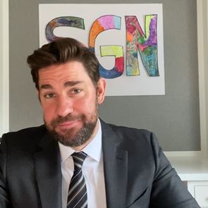 O John Krasinski έχει μερικά good news για όσο μένουμε σπίτι