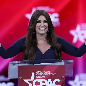 Όταν η Kimberly Guilfoyle έλεγε τους Έλληνες &#39;χαραμοφάηδες