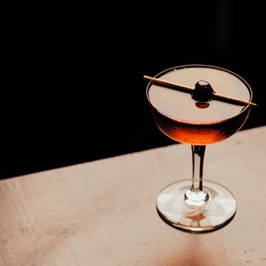 Tasty Awards 2024 x Esquire: Τα ξεχωριστά <em>μπαρ</em> των Αθηνών