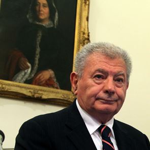 Η σαν μυθιστόρημα ζωή του Σήφη Βαλυράκη