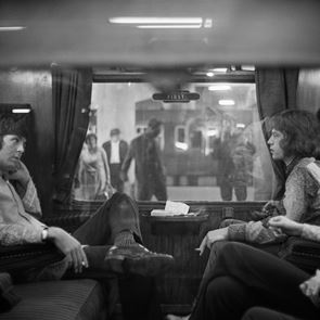 Η αιώνια διαμάχη μεταξύ Beatles και Rolling Stones