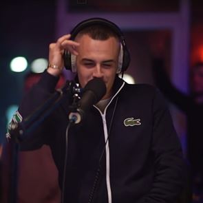 Ο Don Xhoni είναι ο viral βασιλιάς της αλβανικής trap