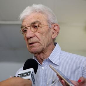 Πέθανε ο Γιάννης Μπουτάρης