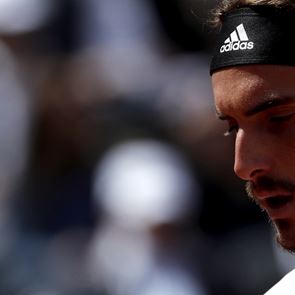 Στέφανε Τσιτσιπά, τι σου συμβαίνει επιτέλους