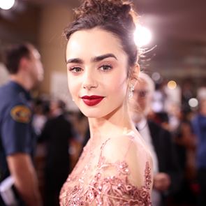 Lily Collins, μια Βρετανίδα στο Παρίσι