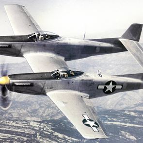Το μοναδικό F-82 Twin Mustang που πετά ακόμη ψάχνει νέο πιλότο