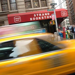 Strand: Το θρυλικό βιβλιοπωλείο της &lt;em>Νέας&lt;/em> &lt;em>Υόρκης&lt;/em>