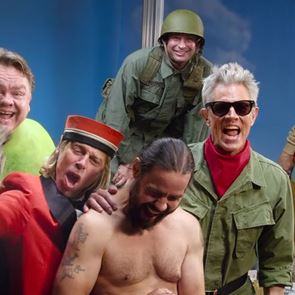 Πρώτο, θεότρελο trailer για το Jackass Forever