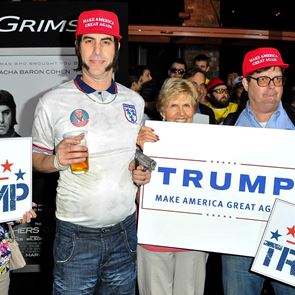 O Sacha Baron Cohen άφησε υπονοούμενα πώς ετοιμάζει ταινία για τον Trump