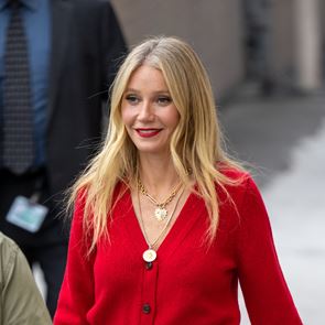 Η Gwyneth Paltrow αποχαιρέτησε το 2022 με μπικίνι