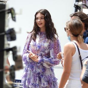 H Deva Cassel στα χνάρια της Monica Bellucci