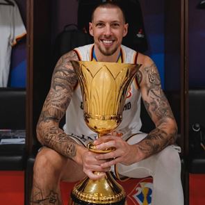 Ελεύθερος ο Daniel Theis, σε εγρήγορση η Euroleague