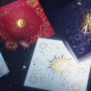 Οι χριστουγεννιάτικες κάρτες των attica έχουν την υπογραφή του Σπύρου Χάλαρη