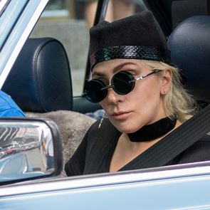 Μία βόλτα στο γκαράζ της Lady Gaga