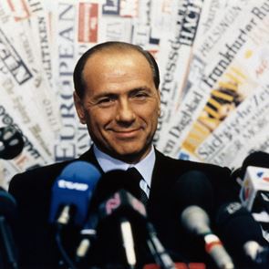 Στα Μπούγκα Μπούγκα πάρτι του Silvio Berlusconi &#39;οργίαζε&#39; το σύμπαν