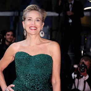 Η Sharon Stone (δε θέλει να) είναι τέλεια