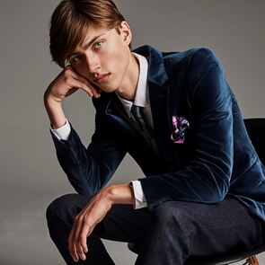 Τζην παντελόνι: 6 looks για να το φορέσεις φέτος το χειμώνα